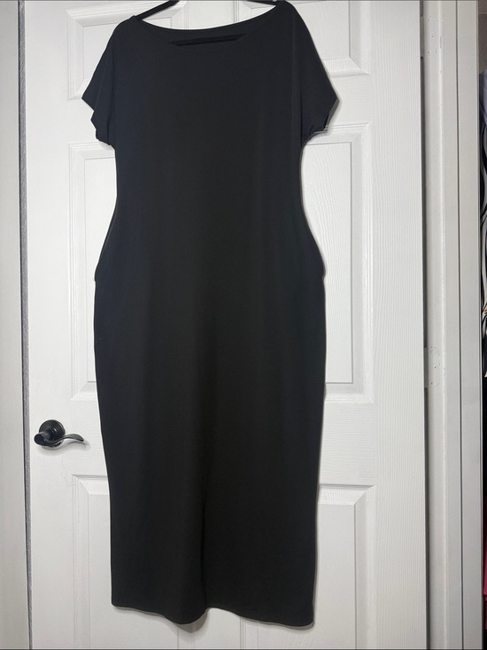 Amazon Dresses & Skirts - Amazon Black Short-Sleeve Maxi Dress